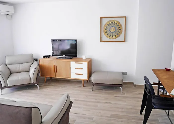 Neenies - Carabeo Luxury Apartmán
